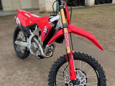2026 Honda CRF250RWE - Photo 4