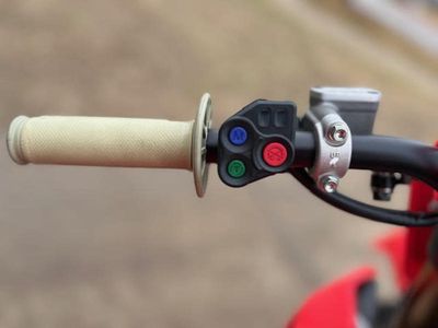 2026 Honda CRF250RWE - Photo 12