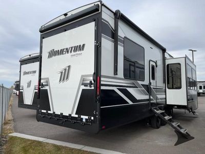 2026 Grand Design Momentum G-Class — photo 7 view