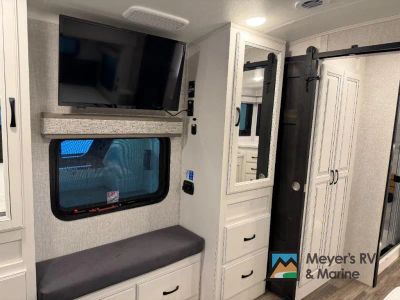 2024 Jayco North Point - Photo 17
