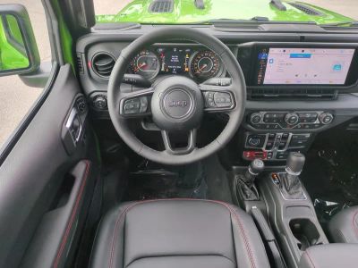 2026 Jeep Gladiator — photo 18 view