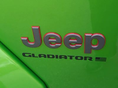 2026 Jeep Gladiator — photo 14 view