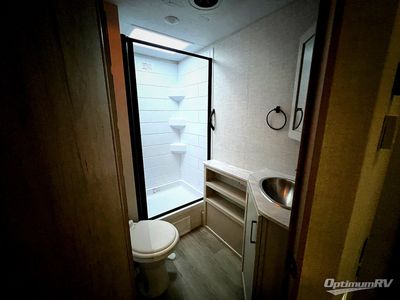 2026 Ember RV E-Series - Photo 15