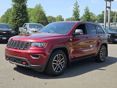 2021 Jeep Grand Cherokee — rear three-quarter view