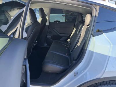 2023 Tesla Model Y — photo 7 view