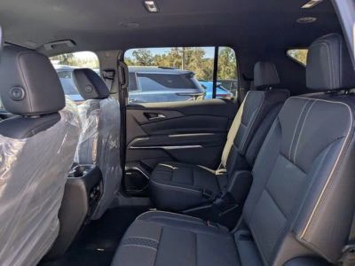 2026 Chevrolet Traverse — photo 11 view