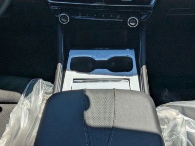 2026 Chevrolet Traverse — photo 16 view