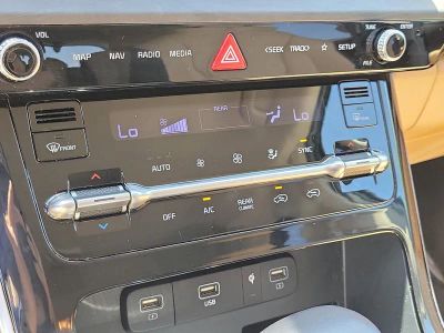 2023 Kia Carnival — photo 27 view