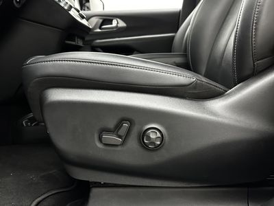 2025 Chrysler Pacifica - Photo 11