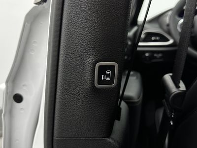2025 Chrysler Pacifica - Photo 28