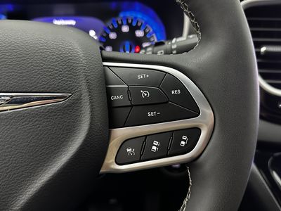 2025 Chrysler Pacifica - Photo 20