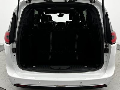 2025 Chrysler Pacifica - Photo 29