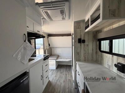 2025 Modern Buggy Country Born CB16 — interior view
