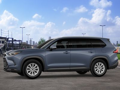 2026 Toyota Grand Highlander Hybrid - Photo 5