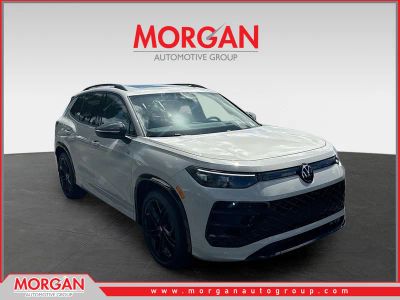 2026 Volkswagen Tiguan SE R-Line Black in Sandstone — front three-quarter view