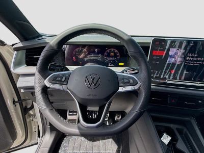 2026 Volkswagen Tiguan — photo 10 view