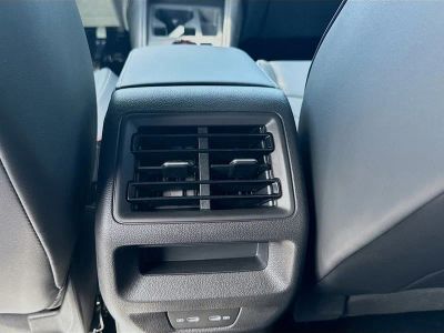 2026 Volkswagen Tiguan — photo 19 view