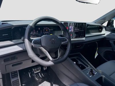2026 Volkswagen Tiguan — photo 9 view