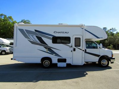 2025 Thor Motor Coach CHATEAU — photo 18 view