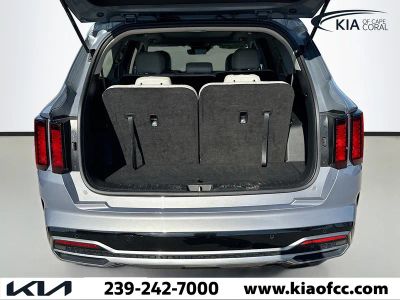 2023 Kia Sorento — photo 11 view
