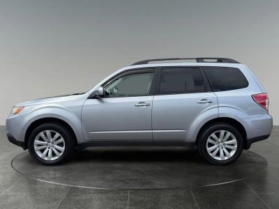 2012 Subaru Forester — detail view