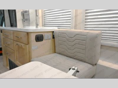 2025 Coachmen RV Beyond - Photo 5