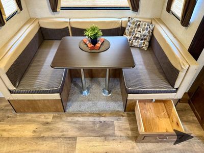2017 Forest River RV Salem - Photo 18