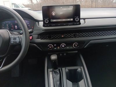 2024 Honda Accord Sedan LX CVT - Photo 18