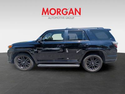 2019 Toyota 4Runner — engine compartment view