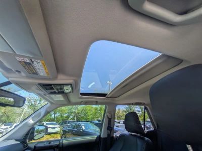 2019 Toyota 4Runner — photo 19 view