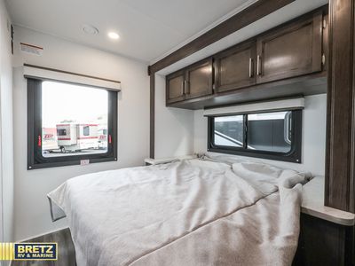 2026 Entegra Coach Odyssey SE - Photo 17