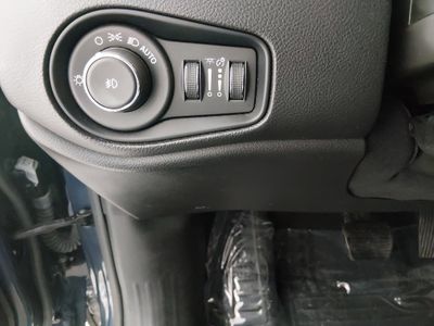 2023 Jeep Renegade - Photo 13