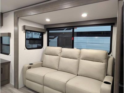 2026 Grand Design Transcend - Photo 13