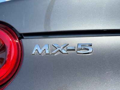 2025 Mazda MX-5 Miata RF - Photo 11