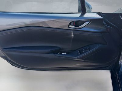 2025 Mazda MX-5 Miata RF - Photo 19