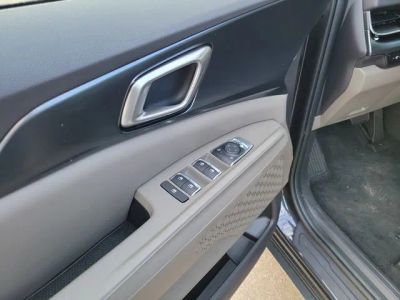 2026 Kia Carnival — engine compartment view