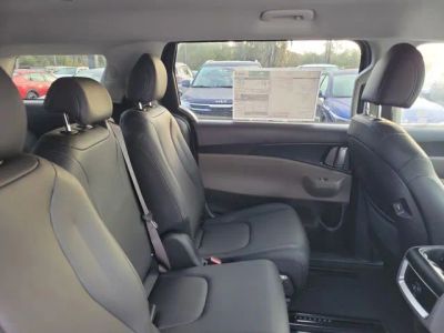 2026 Kia Carnival — photo 30 view