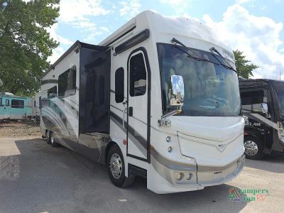 2024 Fleetwood RV Discovery LXE — front three-quarter view