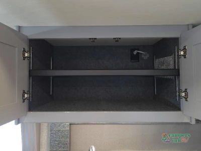 2024 Fleetwood RV Discovery LXE — photo 45 view
