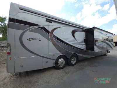 2024 Fleetwood RV Discovery LXE — photo 8 view