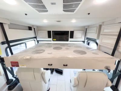2026 Fleetwood DISCOVERY - Photo 4