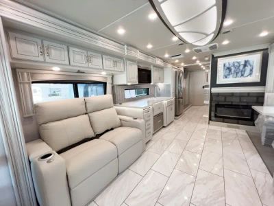 2026 Fleetwood DISCOVERY - Photo 5