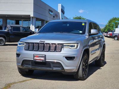 2020 Jeep Grand Cherokee — interior view
