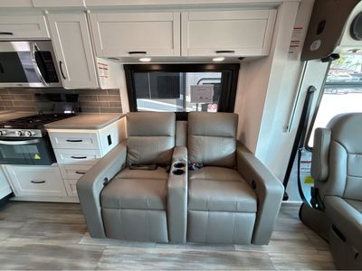 2026 Jayco Precept - Photo 10