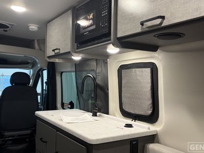 2026 Thor Motor Coach Tellaro Sport - Photo 12