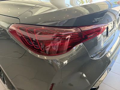 2025 BMW M4 — photo 9 view