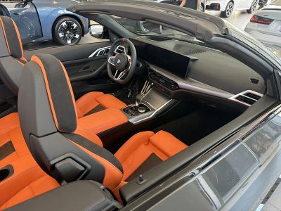 2025 BMW M4 — photo 13 view