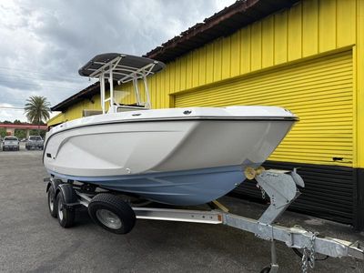 2025 Yamaha Boats 222 FSH Sport - Photo 2