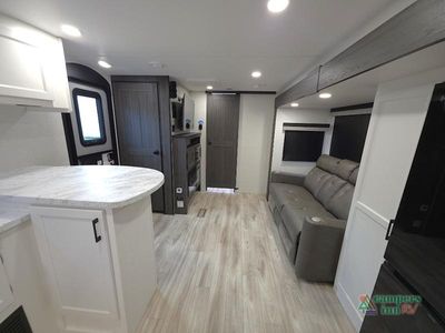 2027 Venture RV Campbound Platinum - Photo 17
