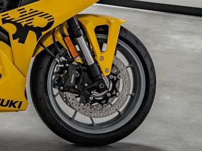 2025 Suzuki GSX-8R - Photo 14